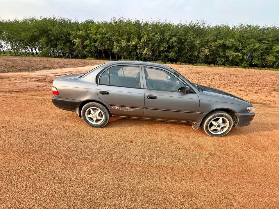 1993 Toyota Corolla Altis VII (E100) 3