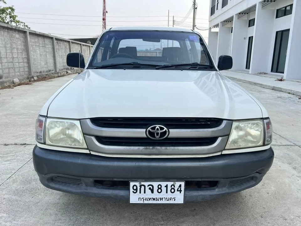 2003 Toyota Hilux Tiger VI 2