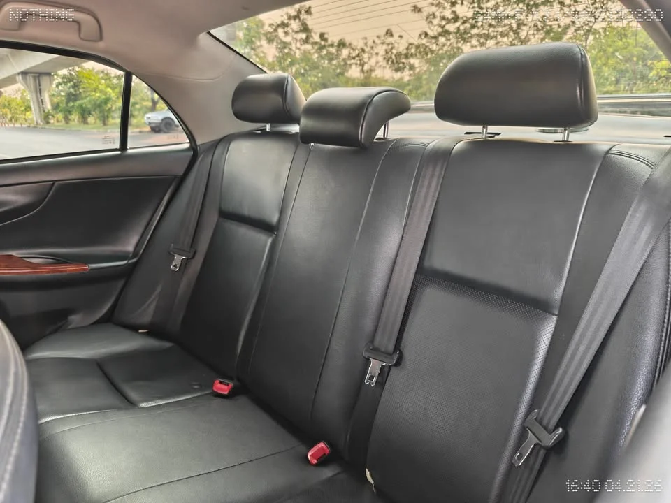 2011 Toyota Corolla Altis X (E140) 2