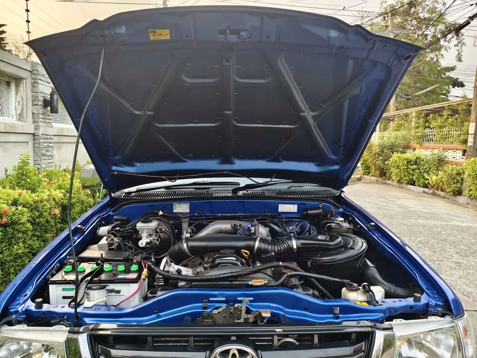 2001 Toyota Hilux Tiger VI 2