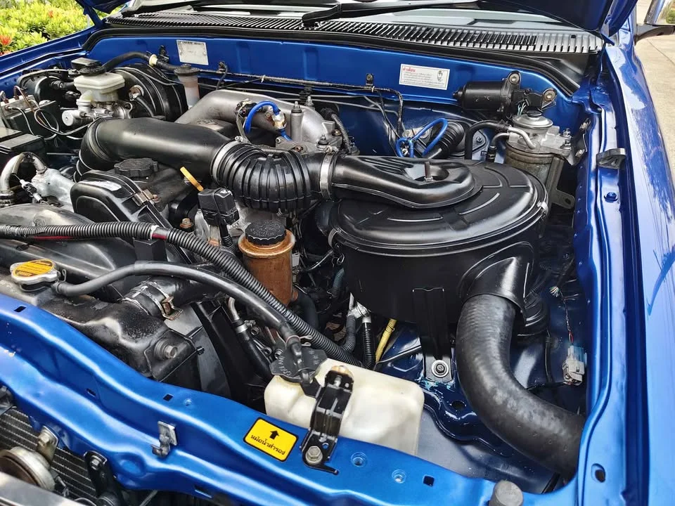 2001 Toyota Hilux Tiger VI 3