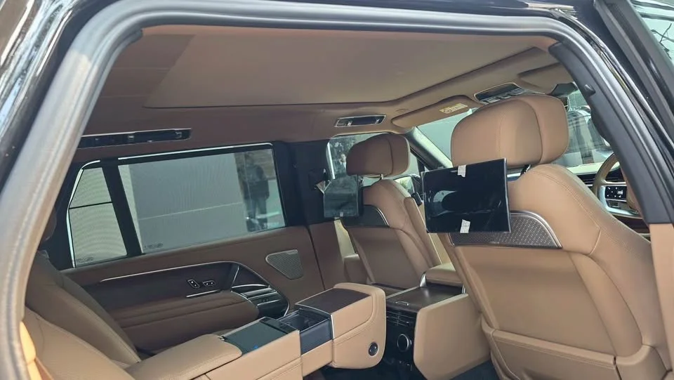2025 Land Rover Range Rover V 2