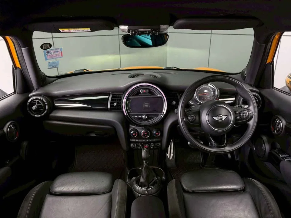 2015 Mini Hatch  III 2