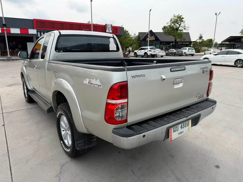 2012 Toyota Hilux VII 3