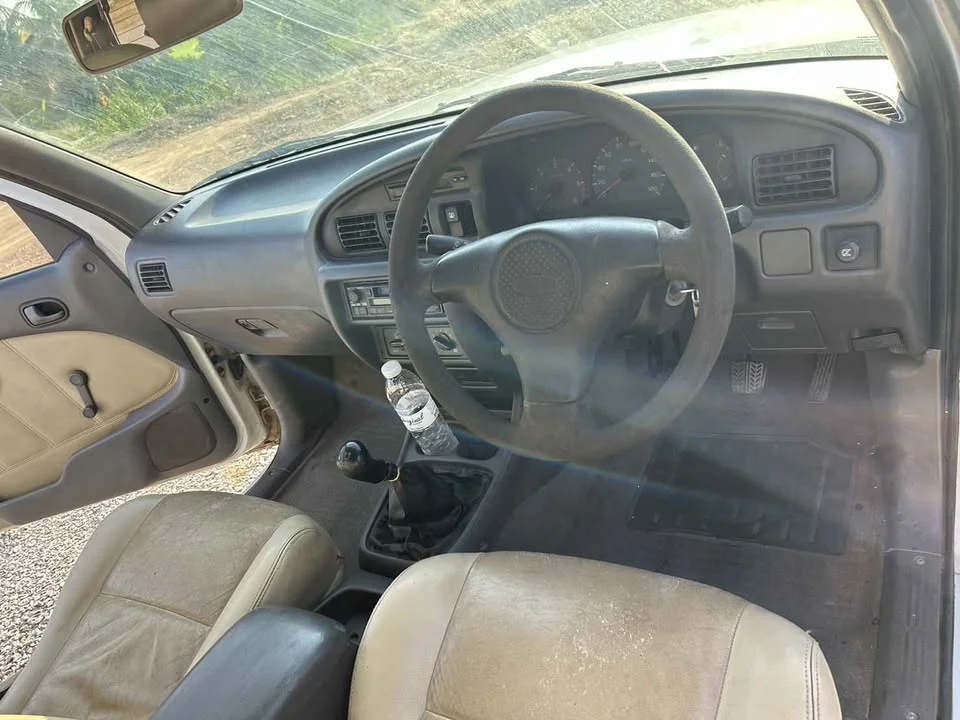 2004 Ford Ranger I 3