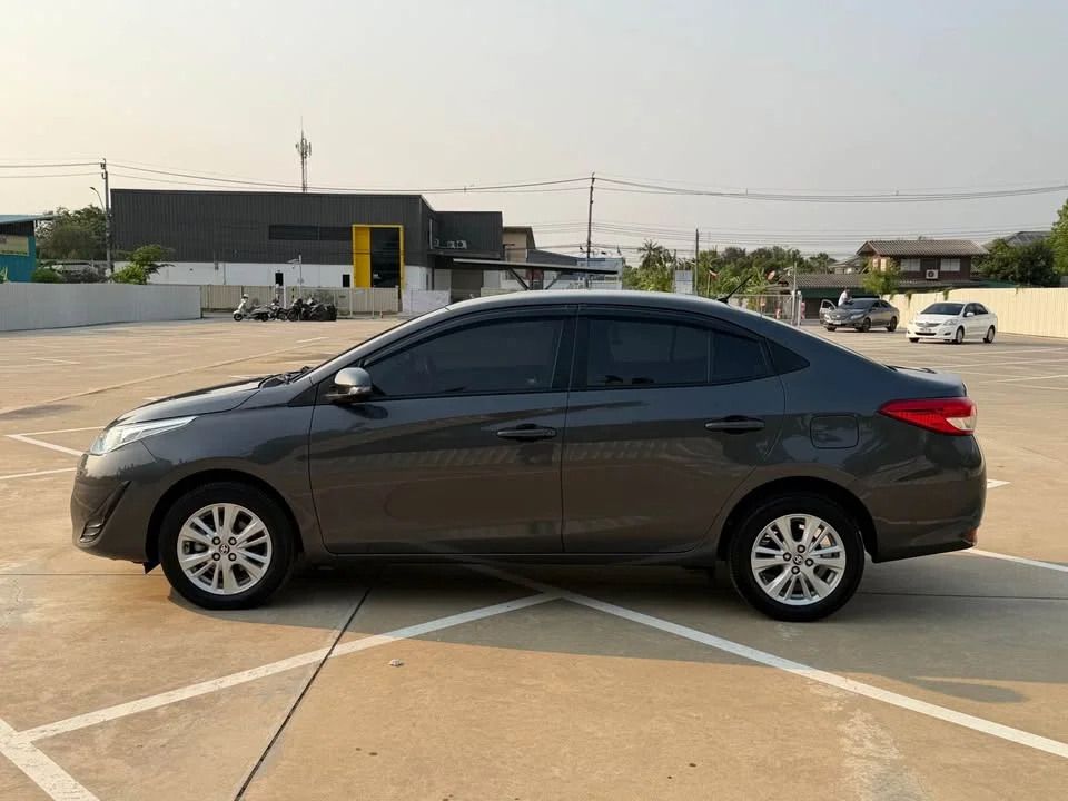 2018 Toyota Yaris ATIV III 3
