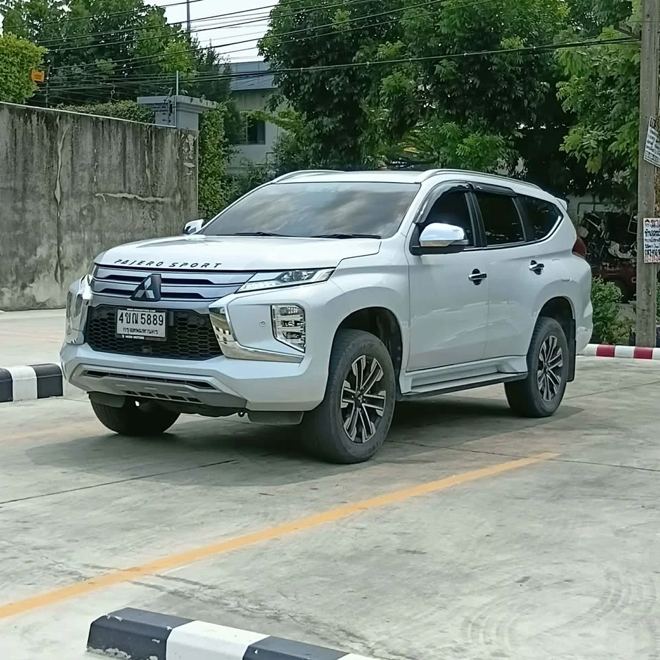 2023 Mitsubishi Pajero Sport III 2