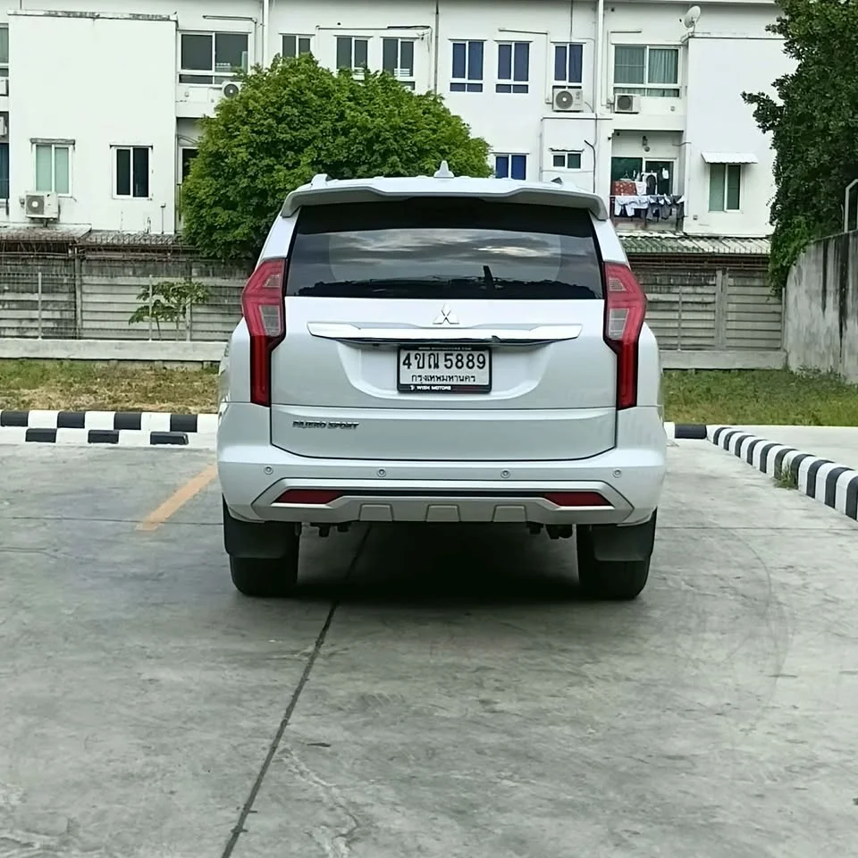 2023 Mitsubishi Pajero Sport III 3