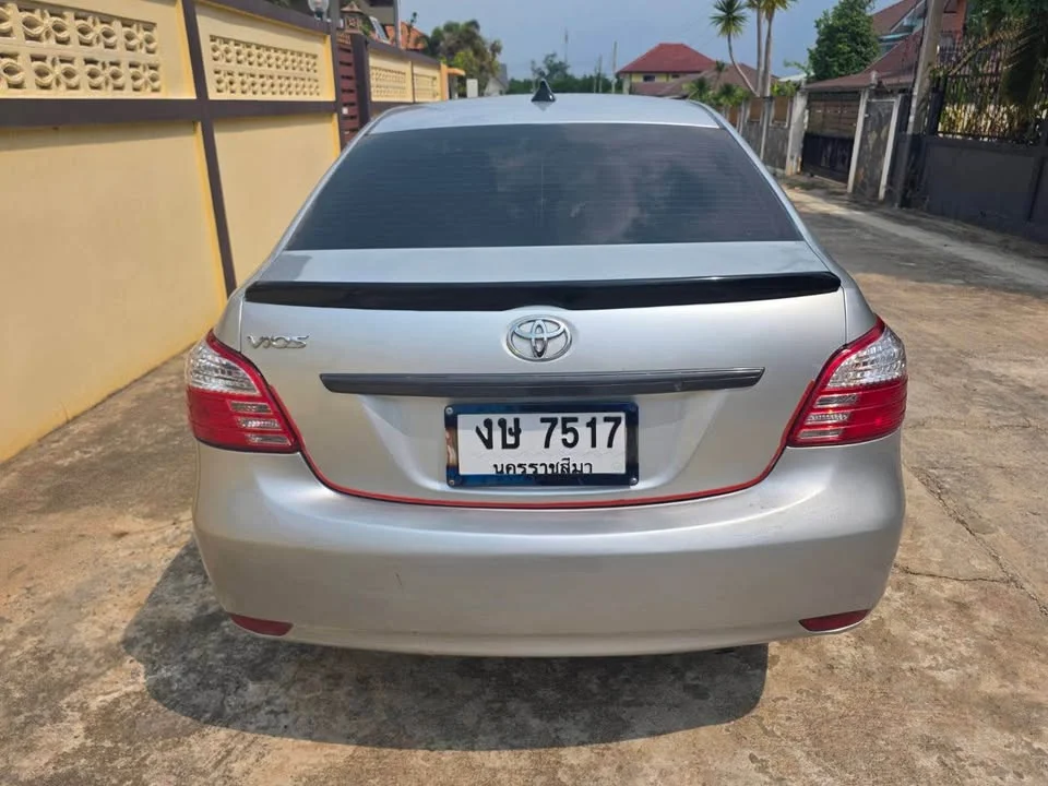 2010 Toyota Vios II 2