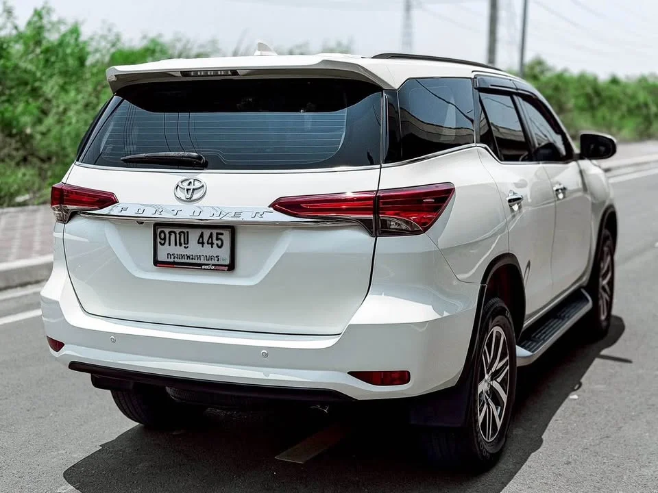 2019 Toyota Fortuner II 3