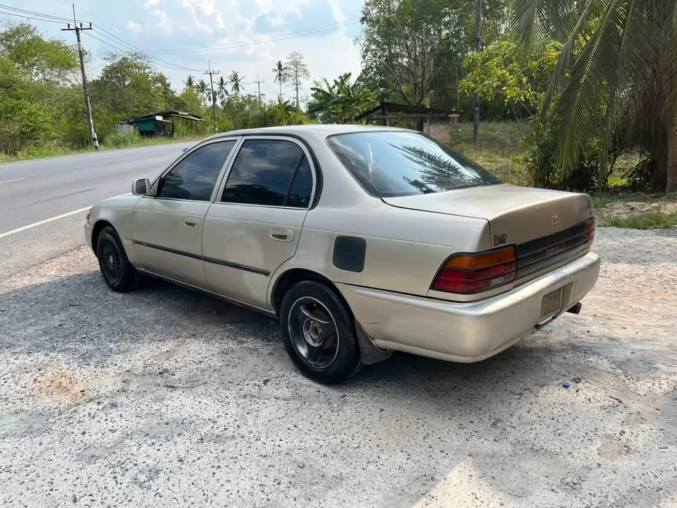 1993 Toyota Corolla Altis VII (E100) 2