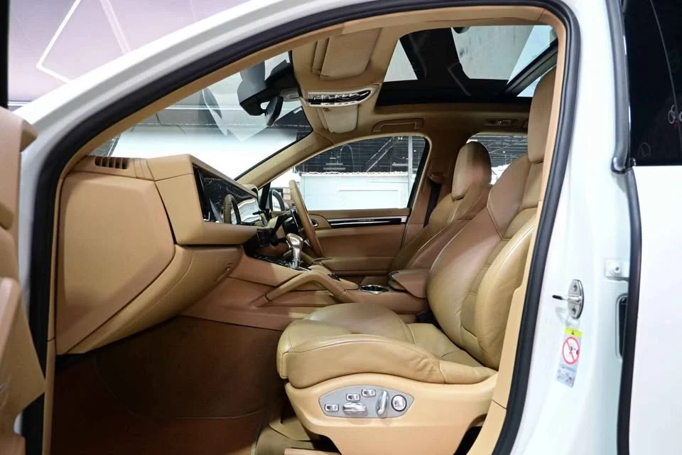 2013 Porsche Cayenne II 2