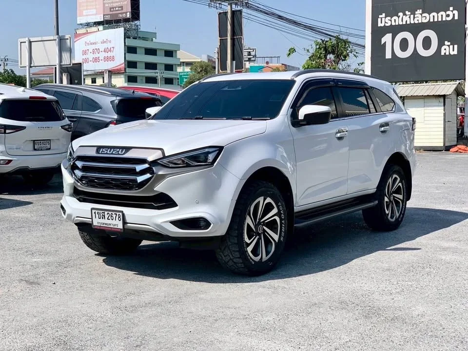 2021 Isuzu MU-X II 3