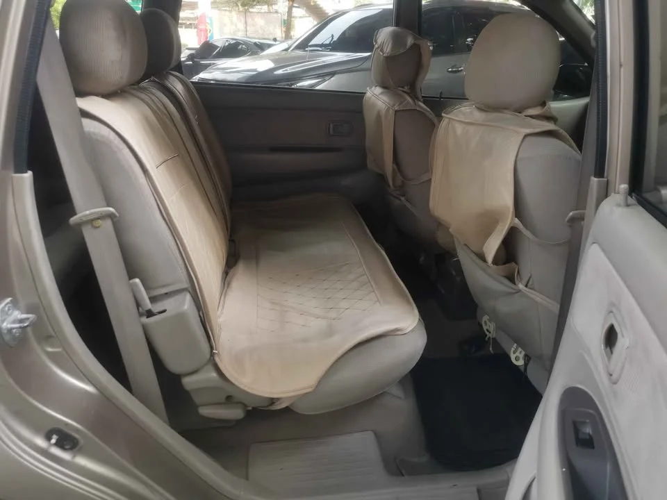 2010 Toyota Avanza I 2