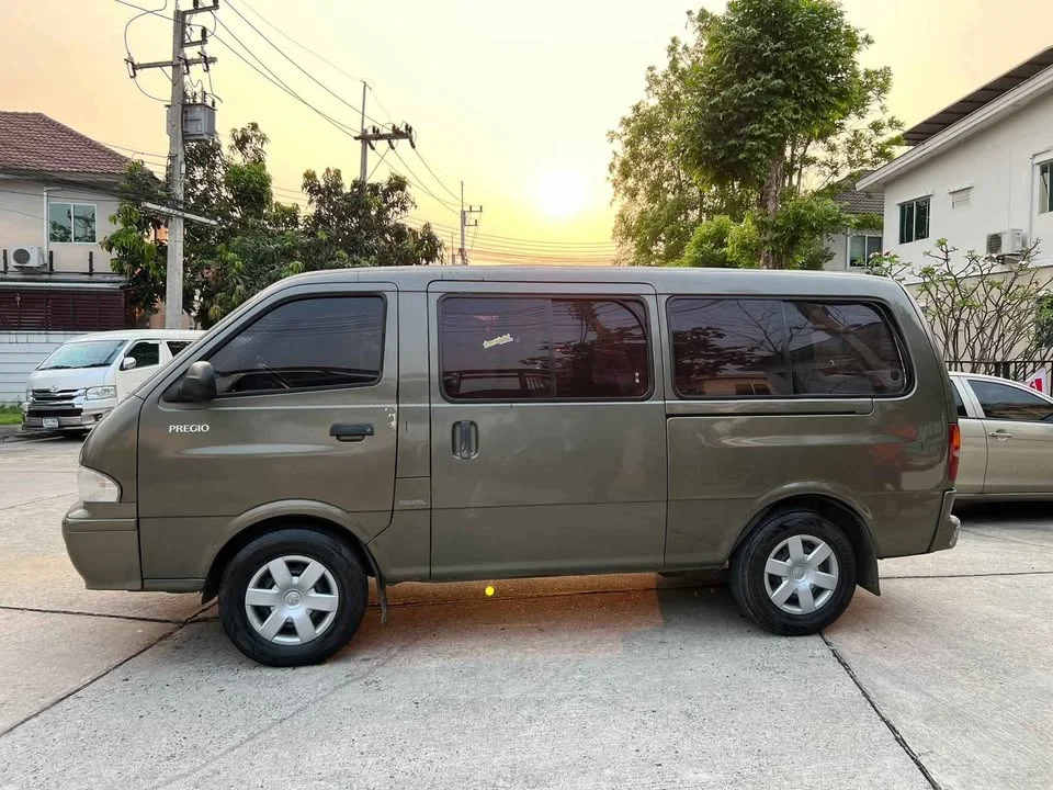 2002 Toyota Commuter IV (H100) 2