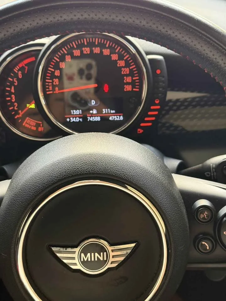 2016 Mini Hatch  III 2
