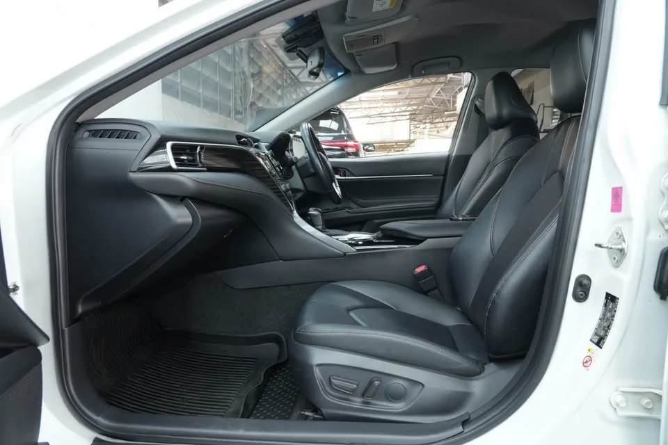 2021 Toyota Camry VIII (XV70) 3