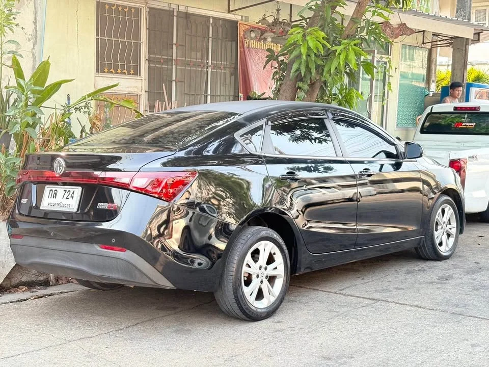 2018 MG 5 I  3