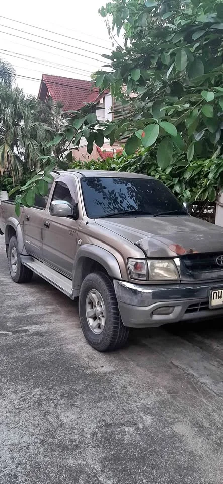 2004 Toyota Hilux Tiger VI 2