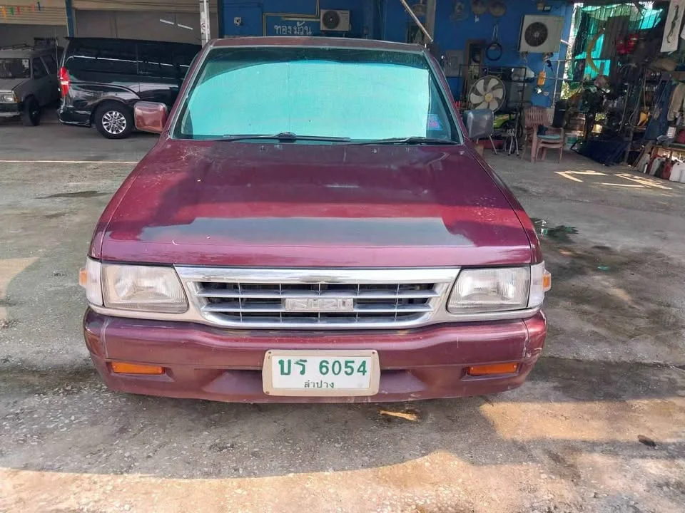 1995 Isuzu TFR III 3
