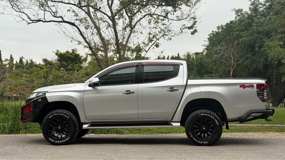 2018 Mitsubishi Triton V 3