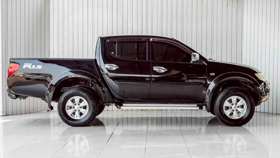 2014 Mitsubishi Triton IV 3