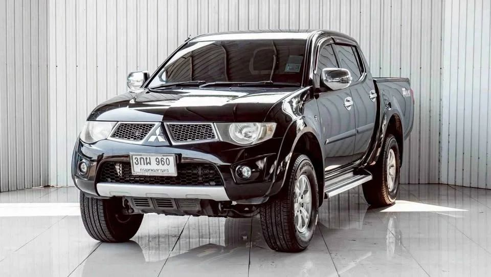 2014 Mitsubishi Triton IV 2