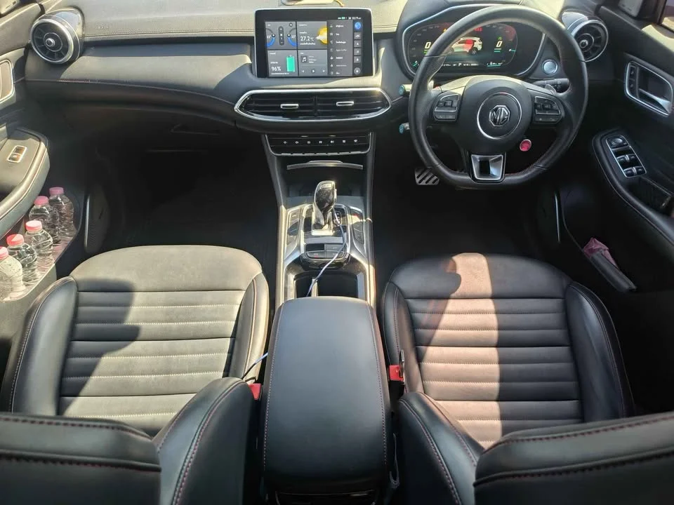 2021 MG HS 3