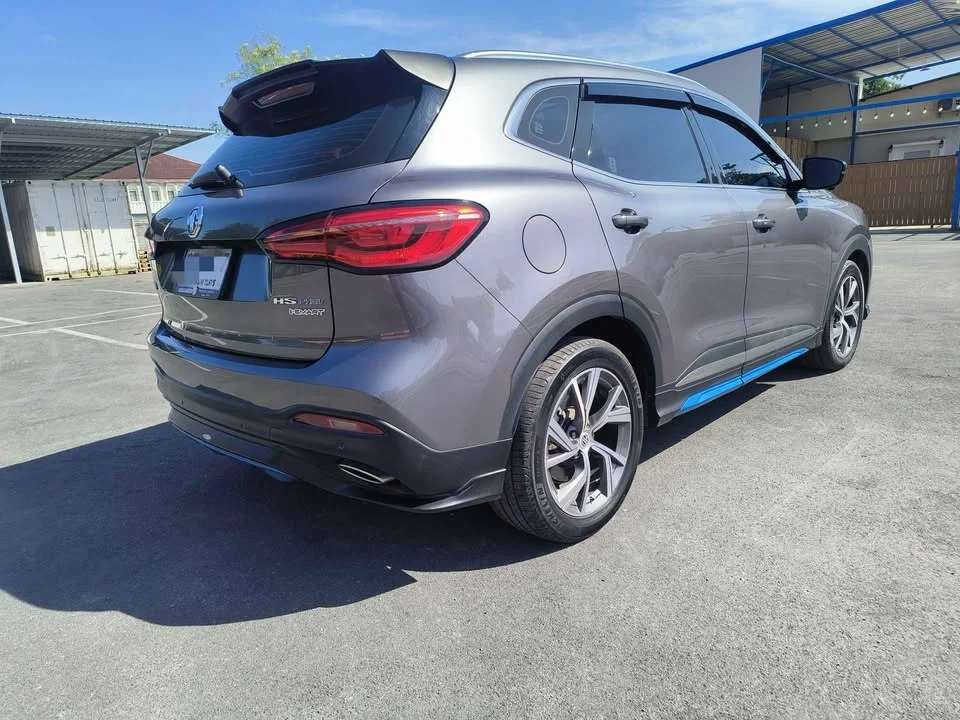 2021 MG HS 3