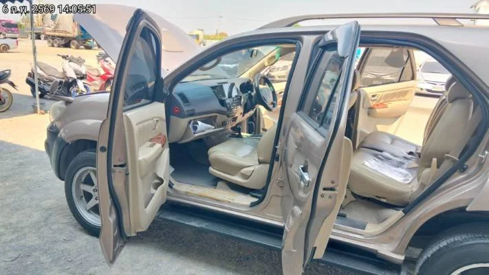 2006 Toyota Fortuner I 2