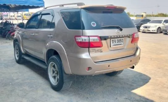2006 Toyota Fortuner I 3