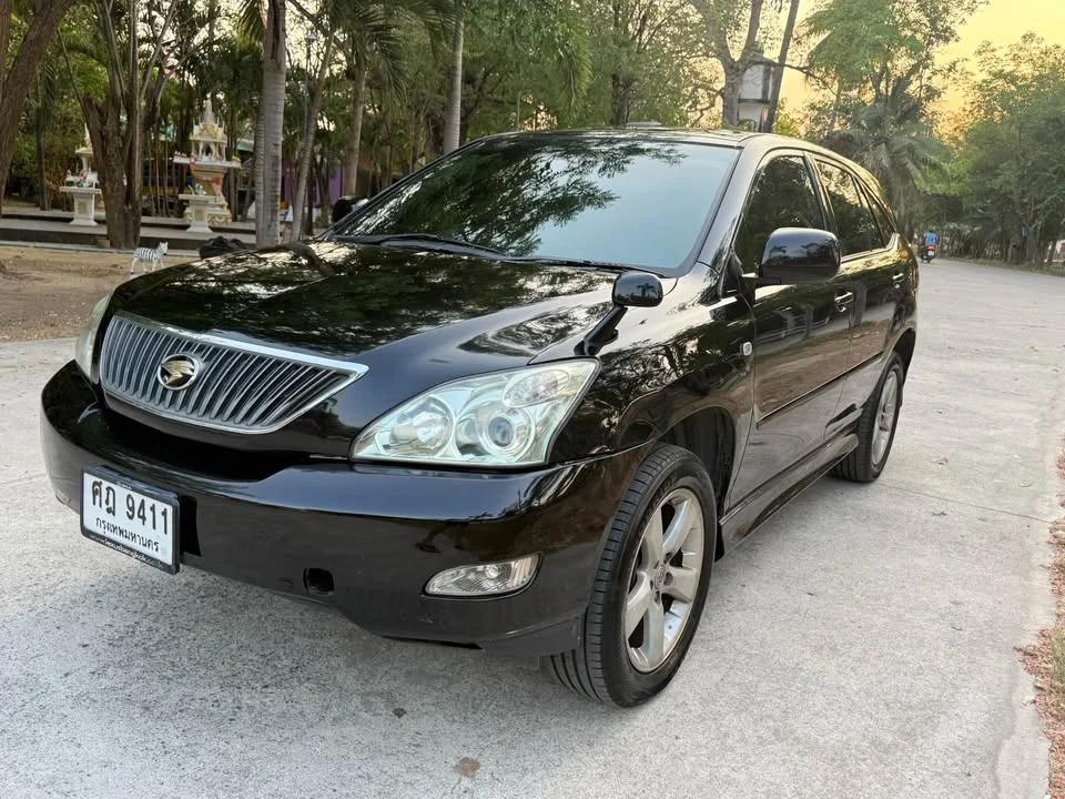 2005 Toyota Harrier II 2