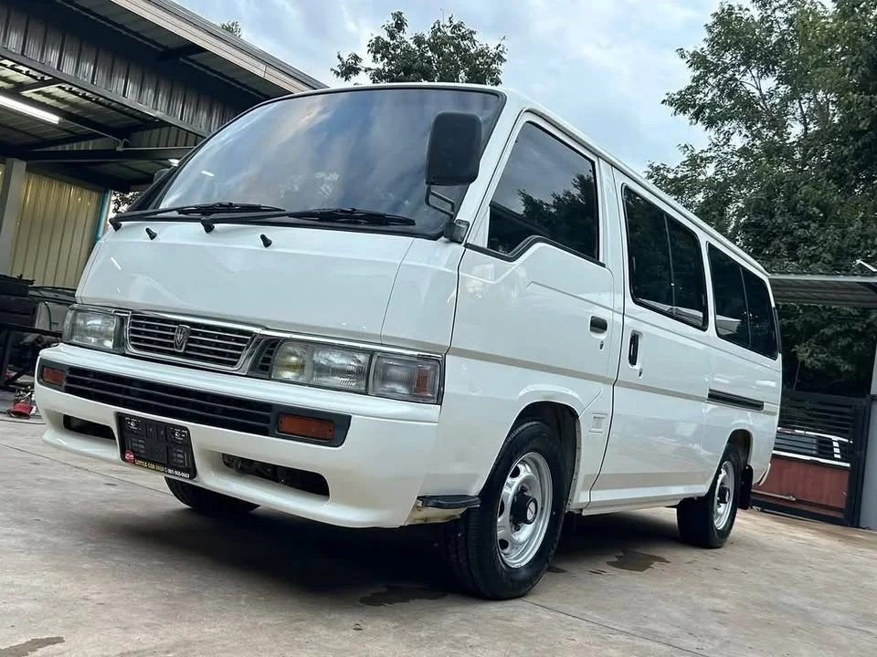 1999 Nissan Urvan IV (E24) 3