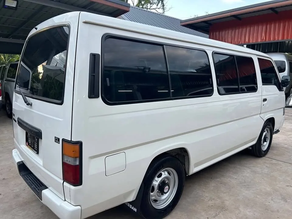 1999 Nissan Urvan IV (E24) 3