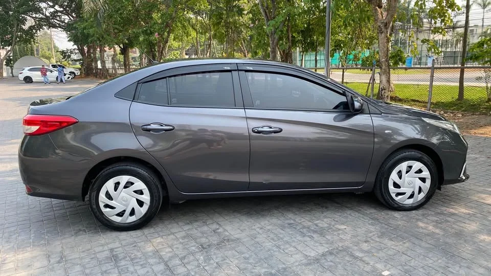 2022 Toyota Yaris ATIV III 2