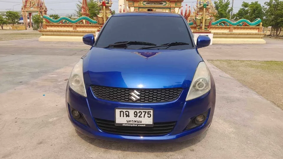 2013 Suzuki Swift II 3
