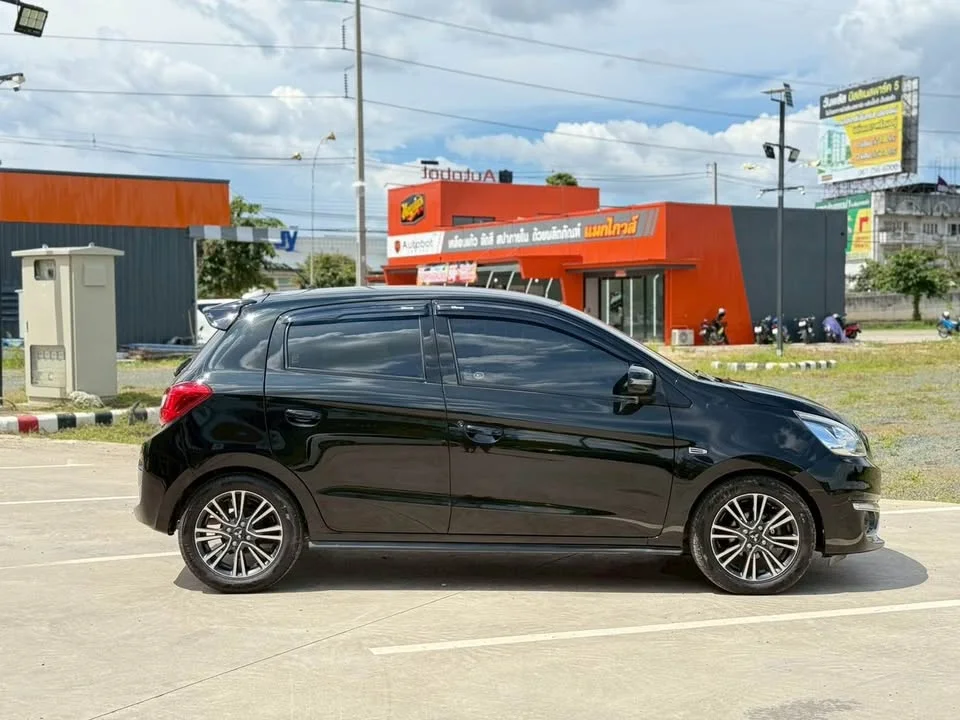 2018 Mitsubishi Mirage VI 2