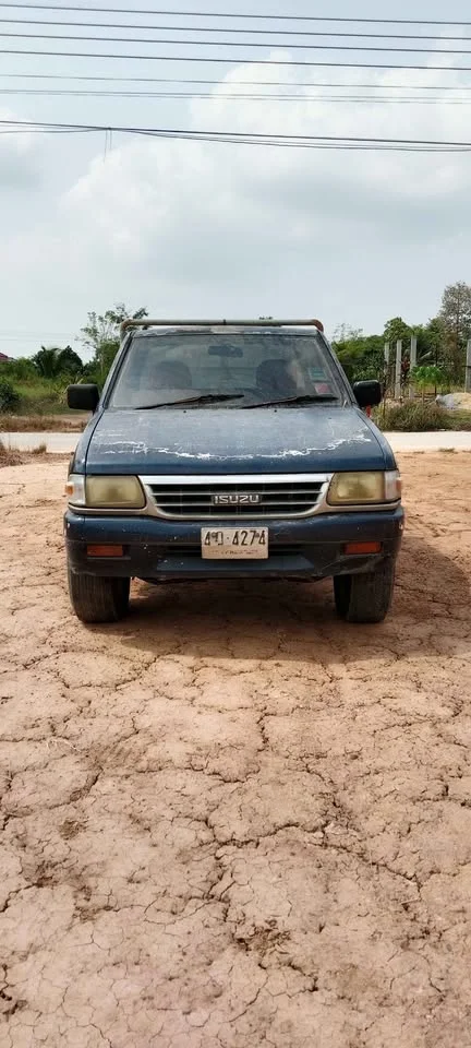 1996 Isuzu TFR III 2