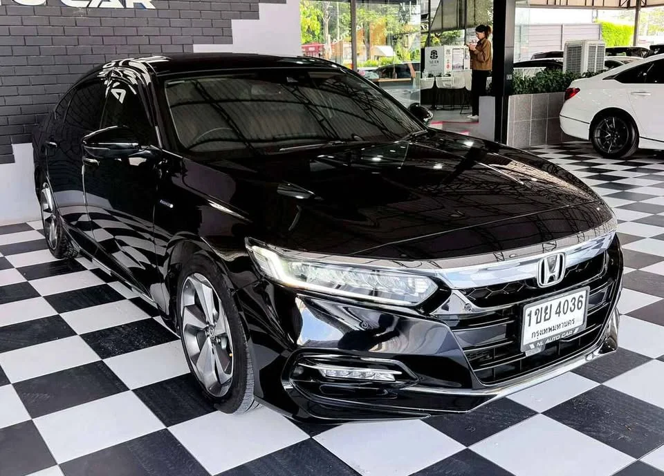 2020 Honda Accord X 3