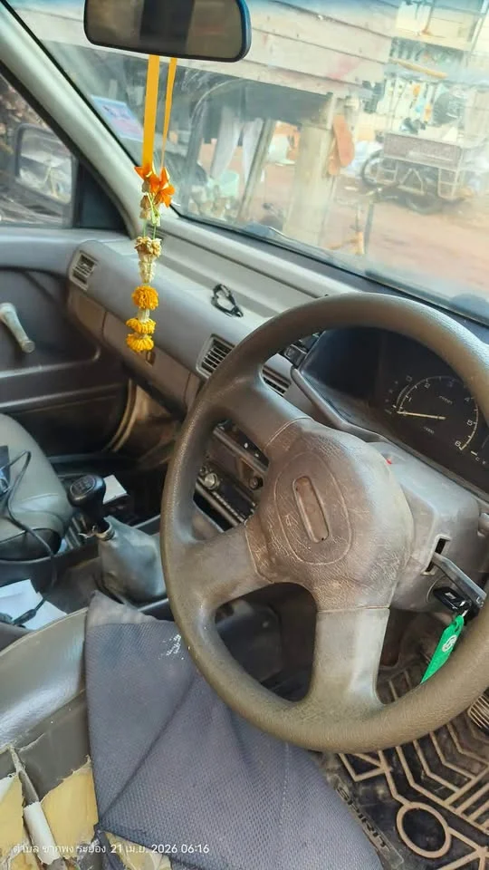 1993 Isuzu TFR III 3
