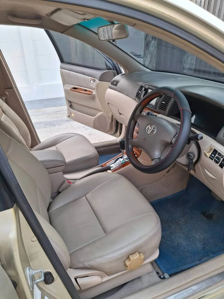 2002 Toyota Corolla Altis IX (E120) 2