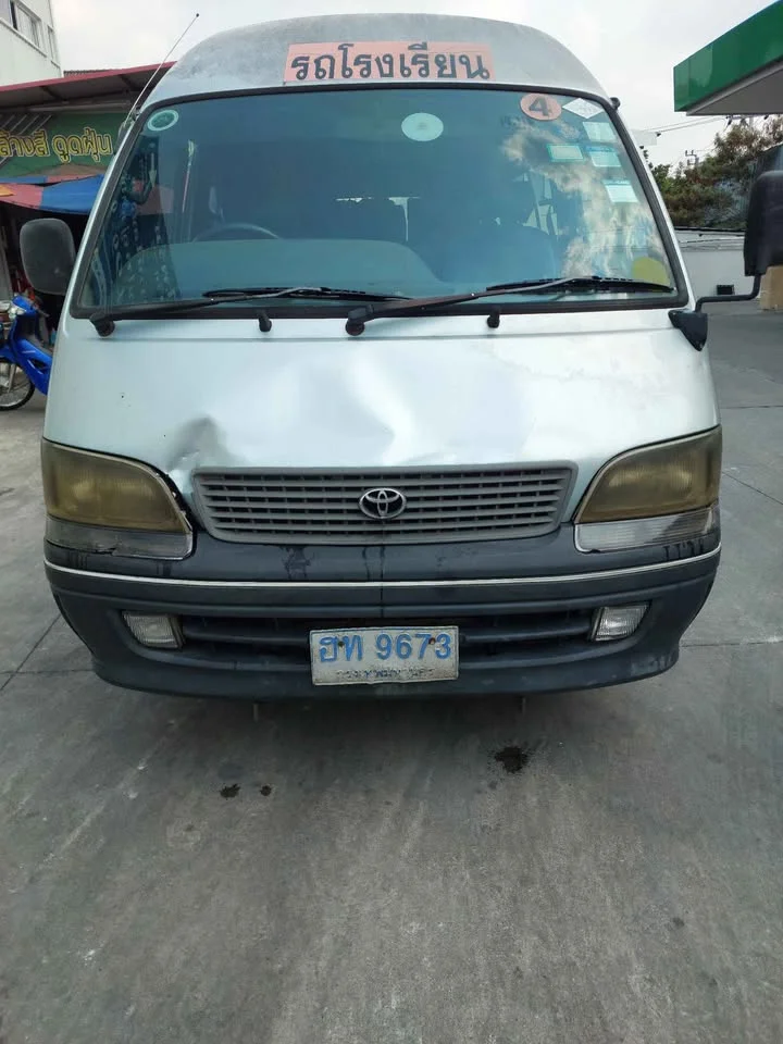 2000 Toyota Commuter IV (H100) 3