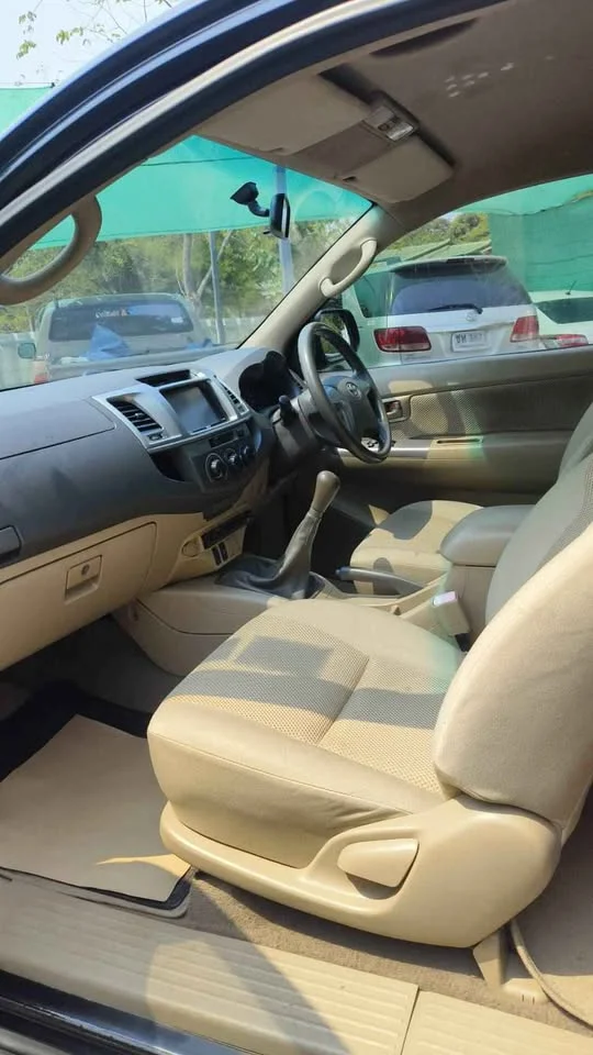2013 Toyota Hilux VII 3