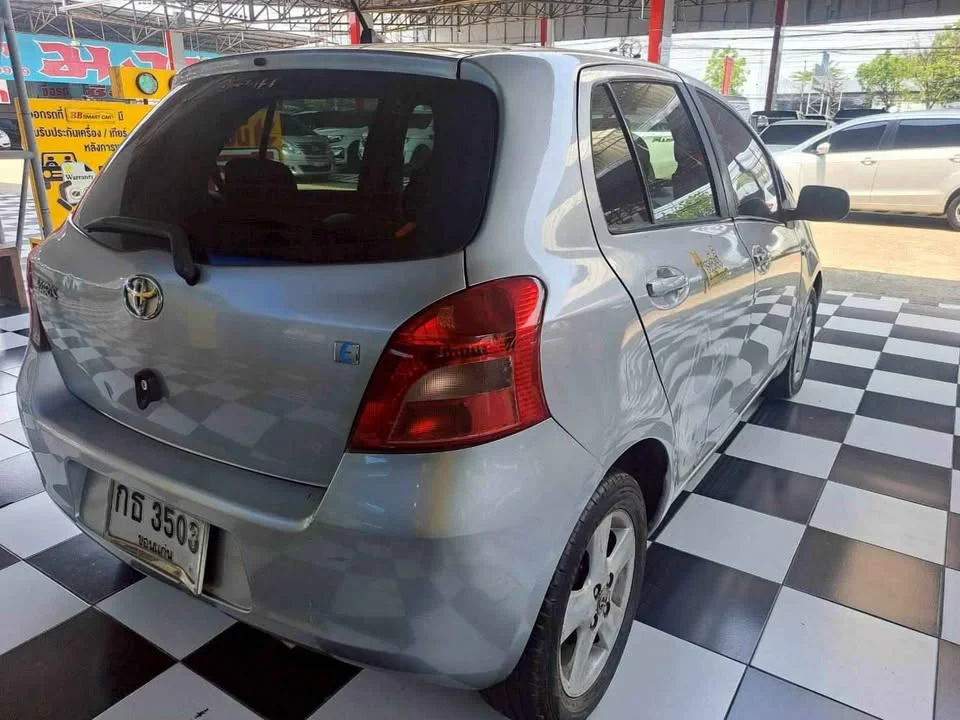 2007 Toyota Yaris II 3