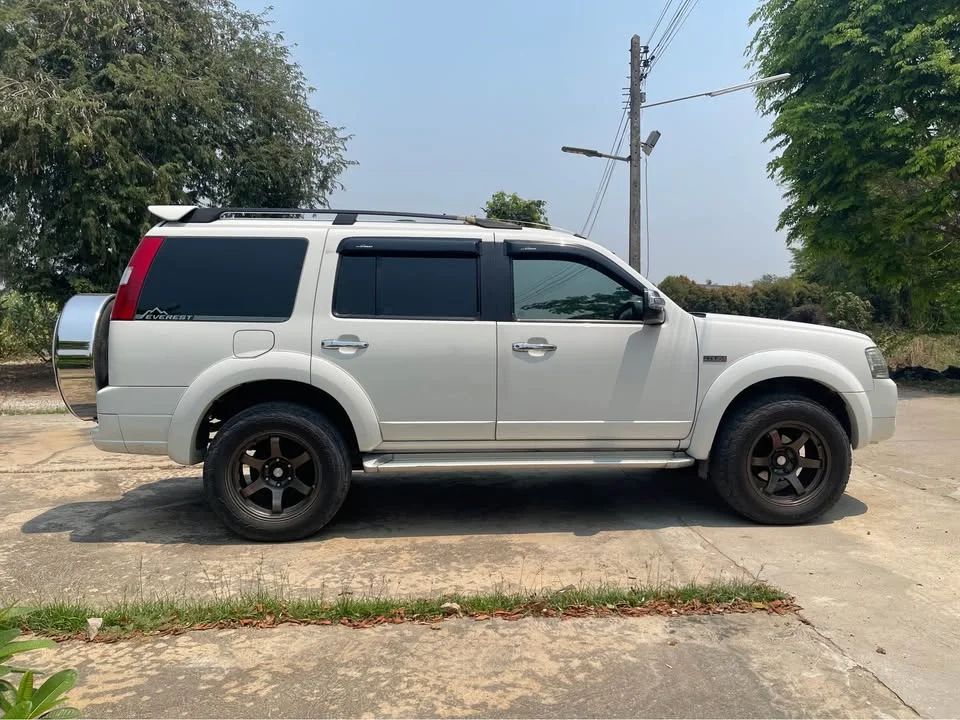 2007 Ford Everest I 3