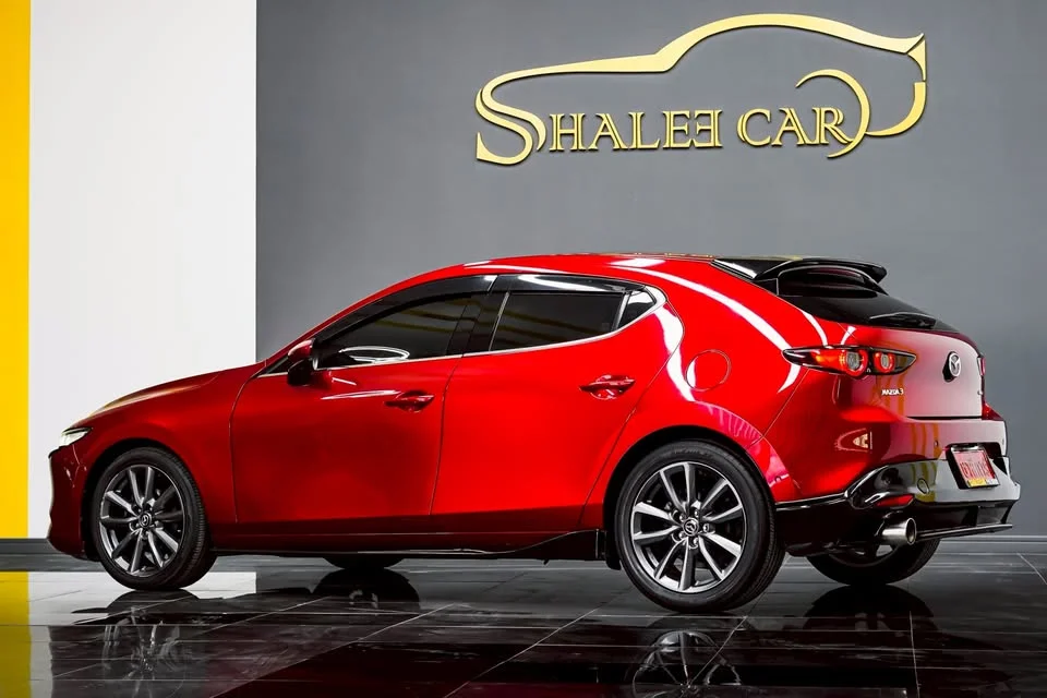 2020 Mazda 3 IV 3
