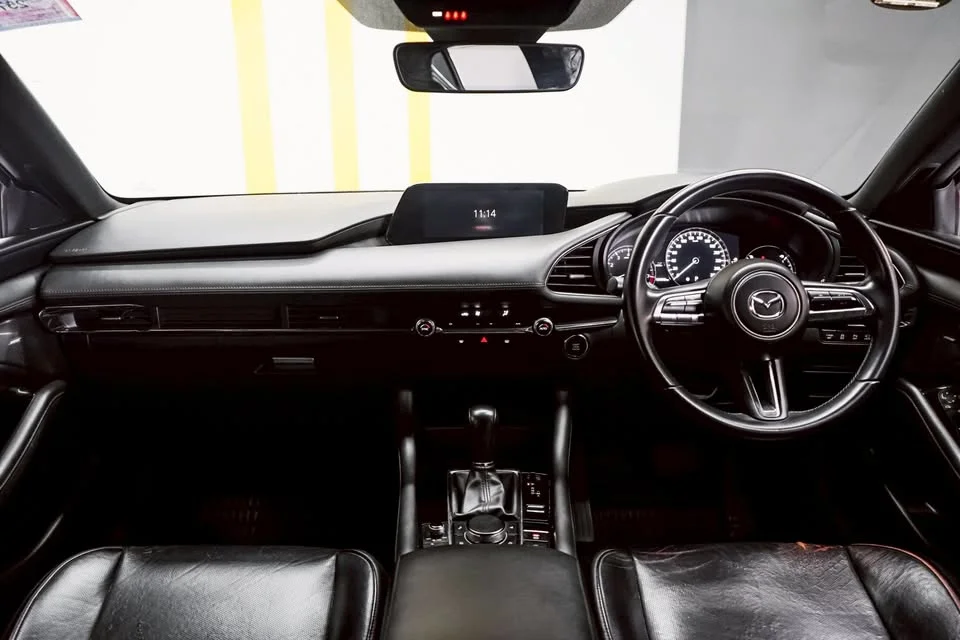 2020 Mazda 3 IV 2