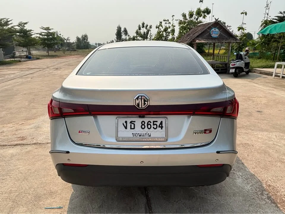2016 MG 5 I  3