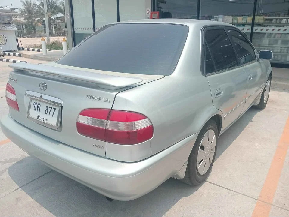 2001 Toyota Corolla Altis VIII (E110) 3