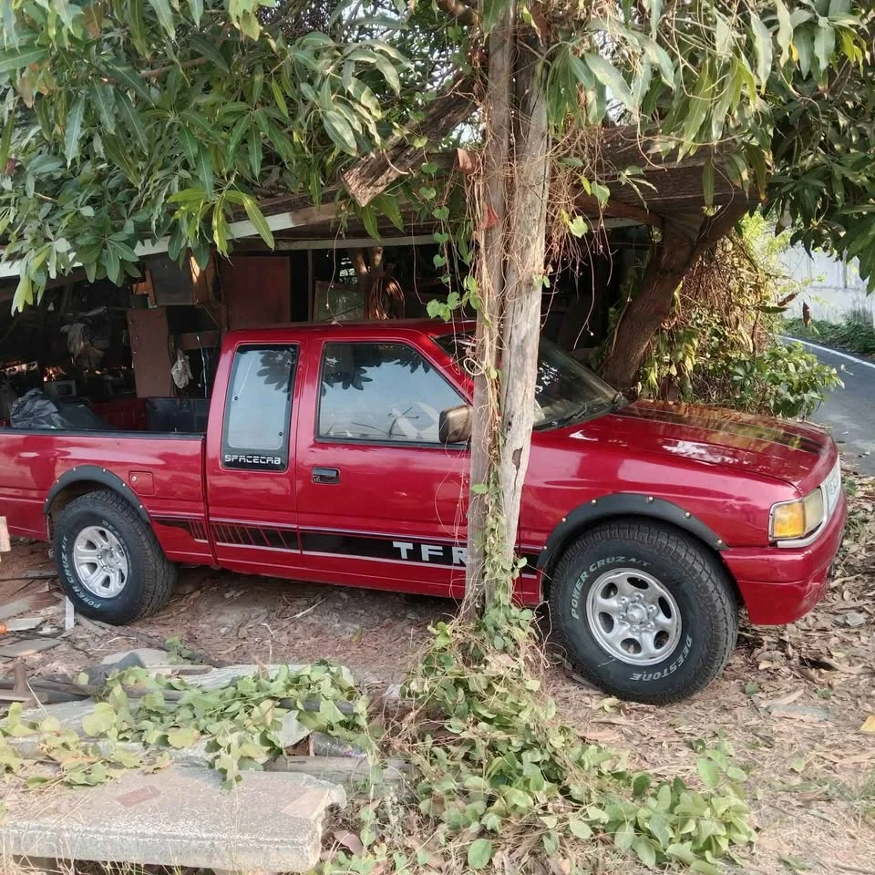 1998 Isuzu TFR III 2